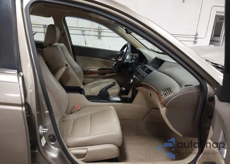 2010 Honda Accord 2.4 Ex-L from USA, damaged, VIN 1HGCP2F83AA105971